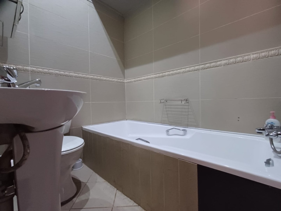 4 Bedroom Property for Sale in Songloed North West